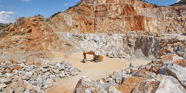 Estudios geofísicos yacimientos minerales